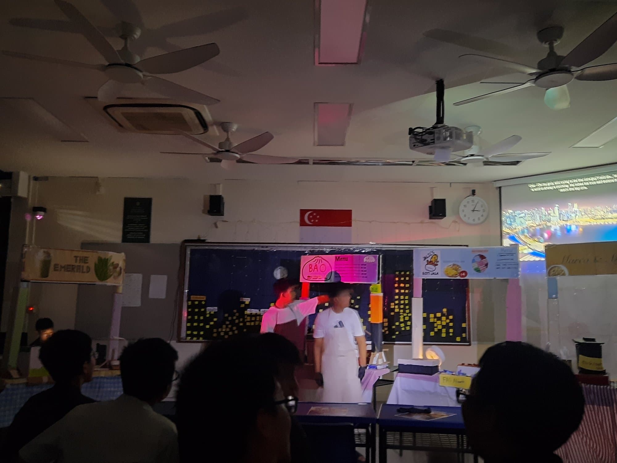 photos from the set-up of the stage and from the performance — 3